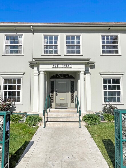 More Photos Of 3929 Grand Ave, Oakland Medical For Lease