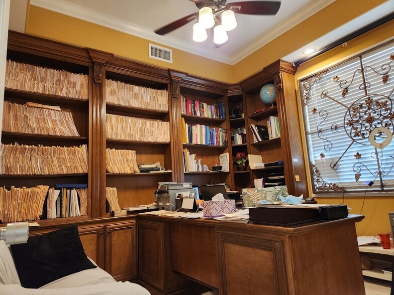 More Photos Of 408 S Beach Blvd, Anaheim Medical For Sale