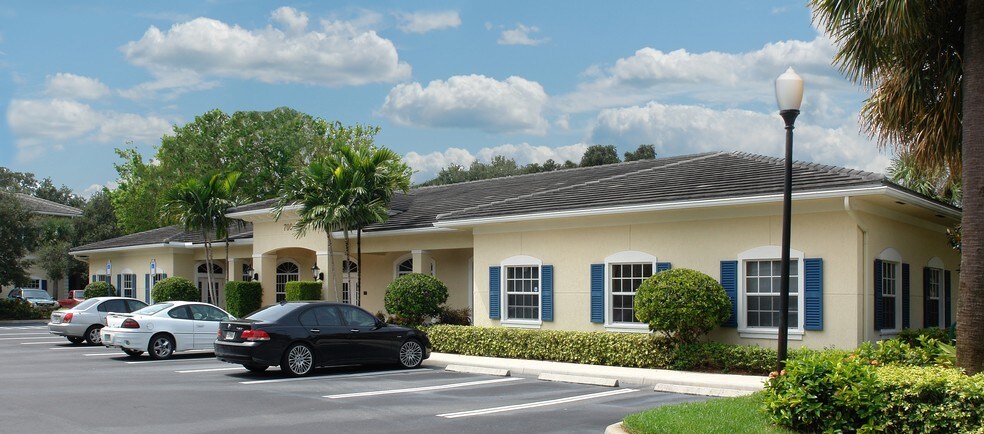 More Photos Of 700 Village Square Crossings, Palm Beach Gardens Office For Sale