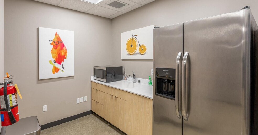 More Photos Of 707 W Main Ave, Spokane Office For Lease