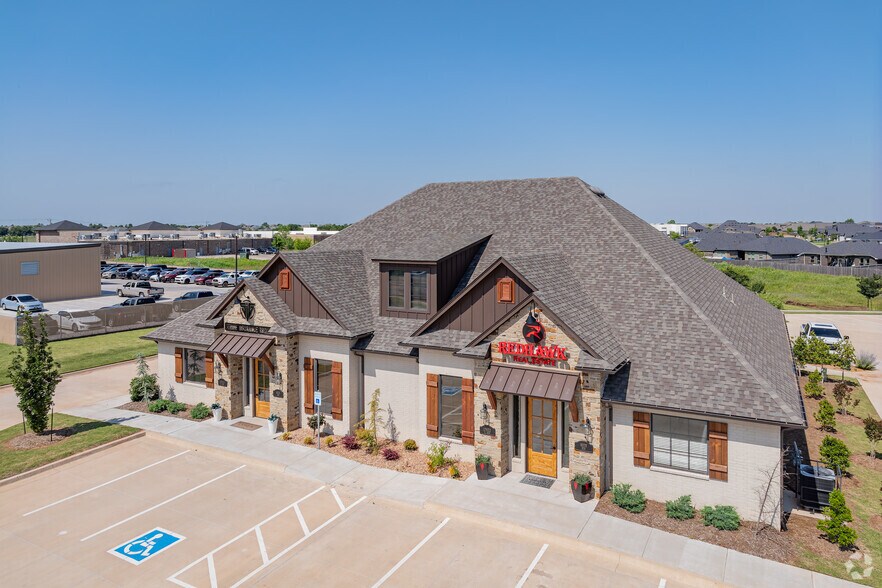 Primary Photo Of 17933 N Pennsylvania Ave, Edmond Office For Sale