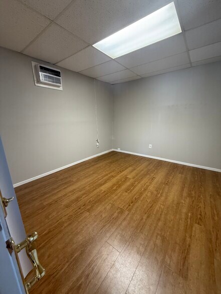 More Photos Of 1038 2nd St, Lafayette Apartments For Lease