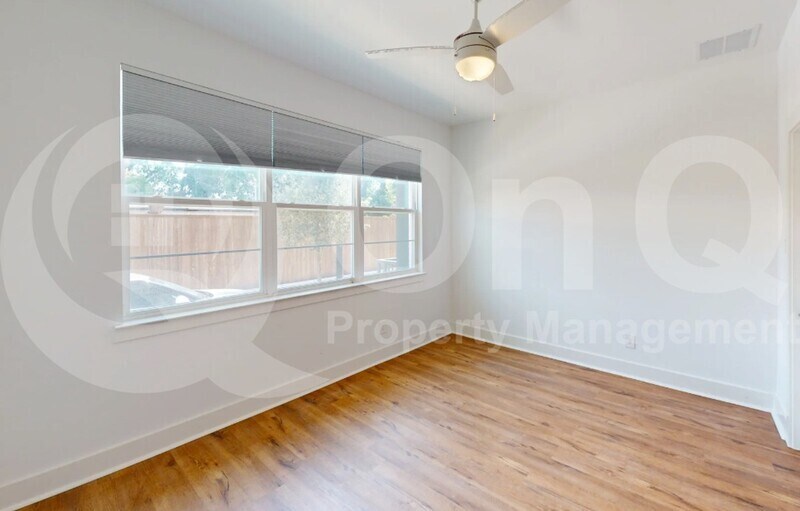 More Photos Of 13325 Bee St, Farmers Branch Apartments For Sale