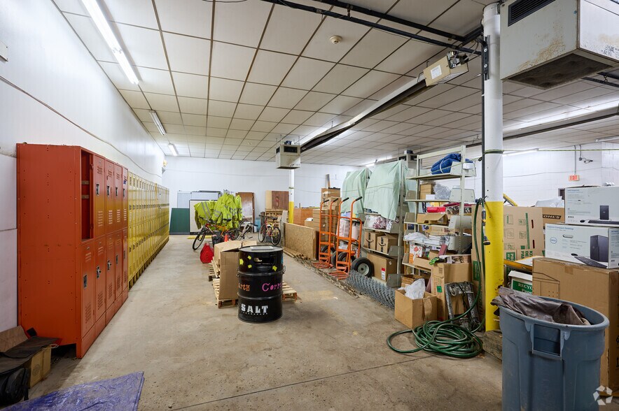 More Photos Of 422 W Onondaga St, Syracuse Warehouse For Sale
