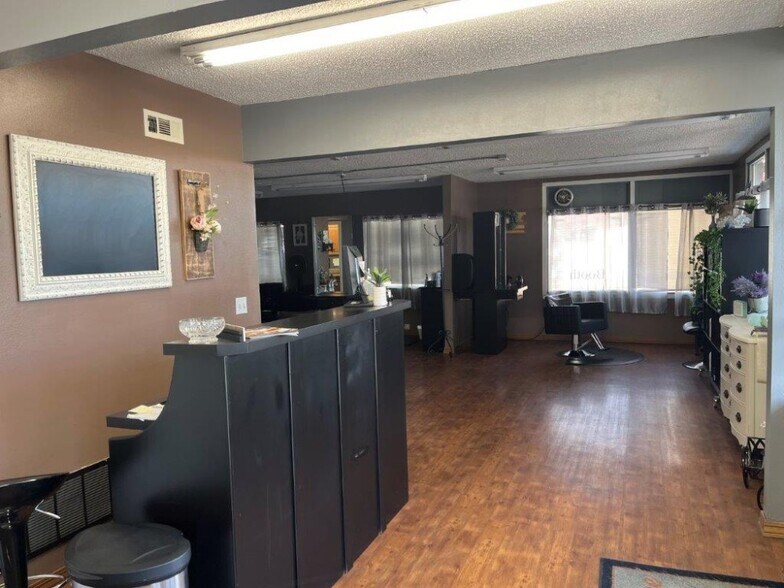 More Photos Of 702 E Main St, Othello Storefront Retail Office For Lease