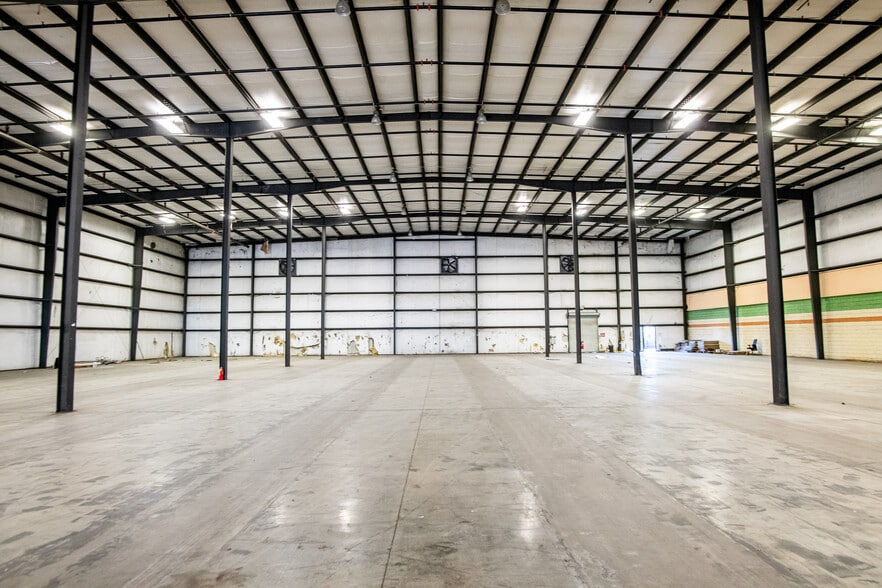 More Photos Of 398 Direct Connection Dr, Rossville Industrial For Lease