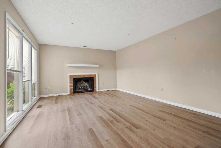 More Photos Of 2401 S 50th St, Fort Smith Apartments For Sale
