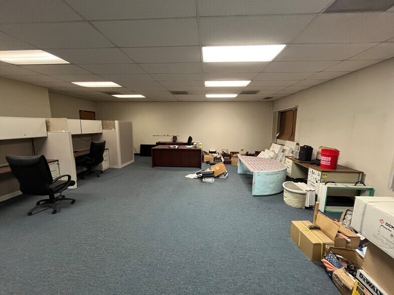 More Photos Of 2931 S Tejon St, Englewood Warehouse For Lease