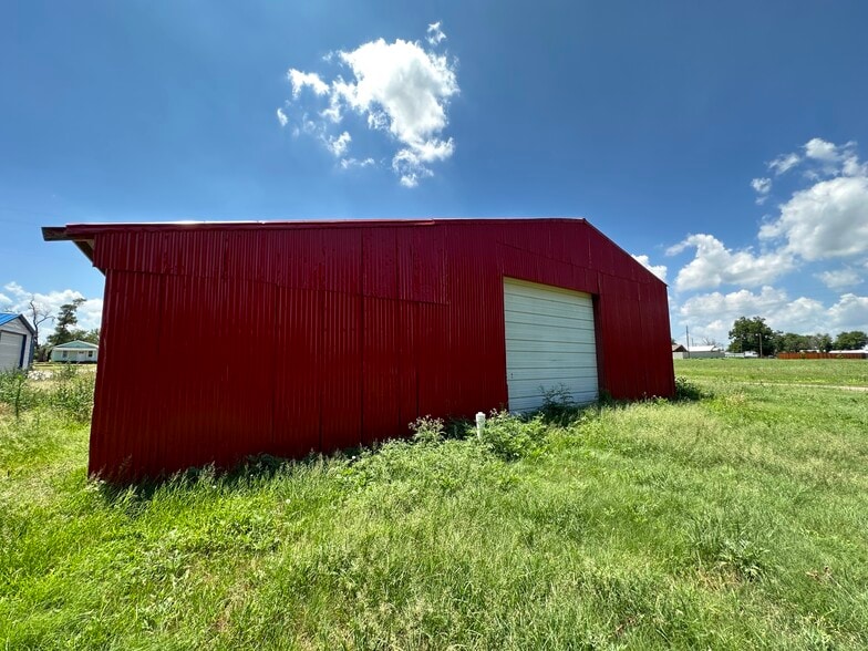 More Photos Of 700 N Texas St, Shamrock Land For Sale