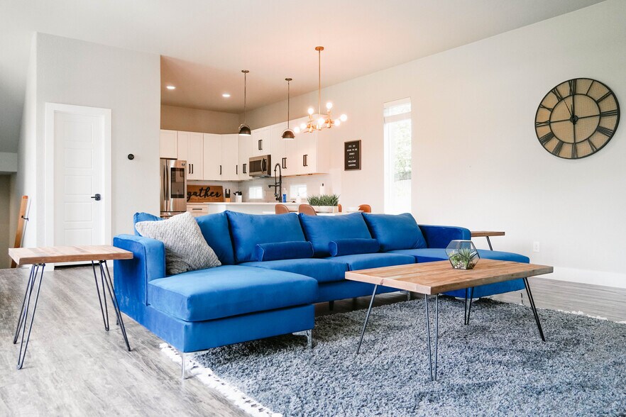 More Photos Of 4911 Alton Ave, Dallas Multifamily For Sale