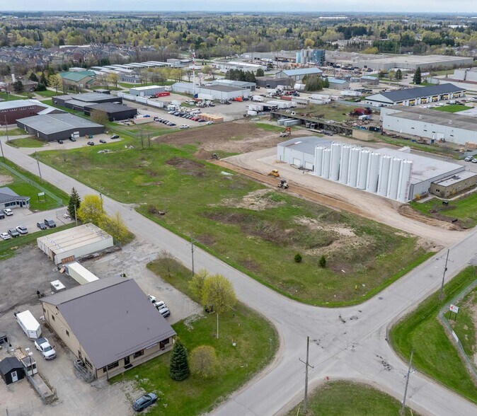 More Photos Of 597 Glengarry Crescent, Fergus Land For Sale