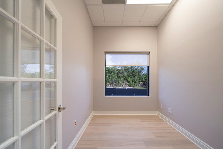 More Photos Of 24551 Production Cir, Bonita Springs Showroom For Lease