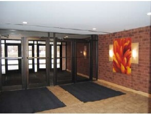 More Photos Of 16655 W Bluemound Rd, Brookfield Office For Lease