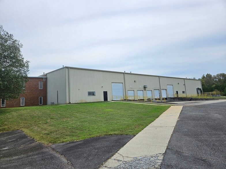 More Photos Of 1259 Armory Rd, Chester Warehouse For Lease