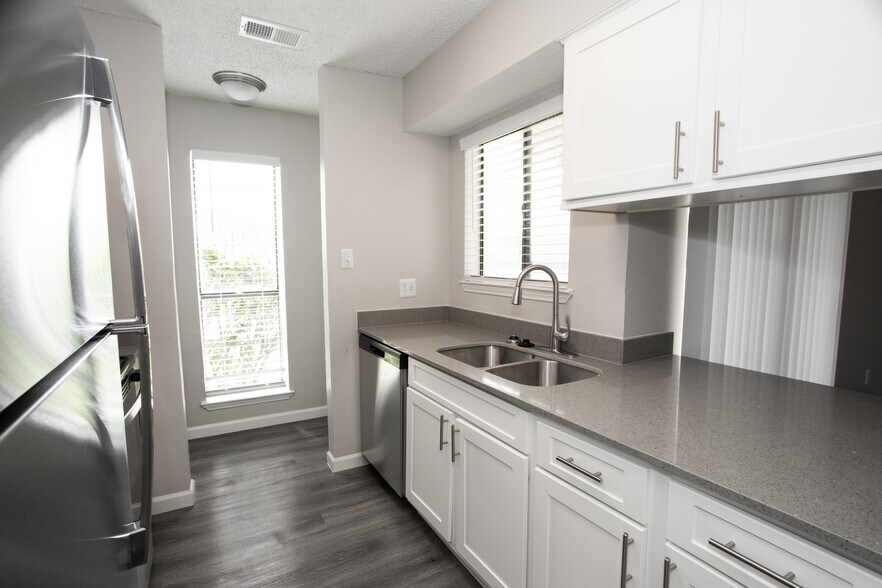 More Photos Of 4328 Duck Creek Dr, Garland Apartments For Sale