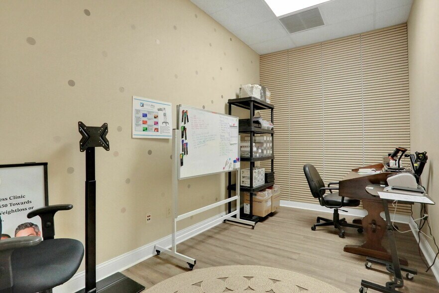 More Photos Of 12428 San Jose Blvd, Jacksonville Office For Sale