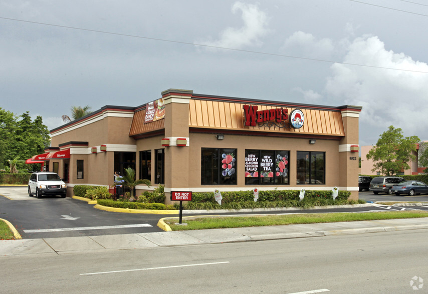 Primary Photo Of 8922 SW 24th St, Miami Fast Food For Lease