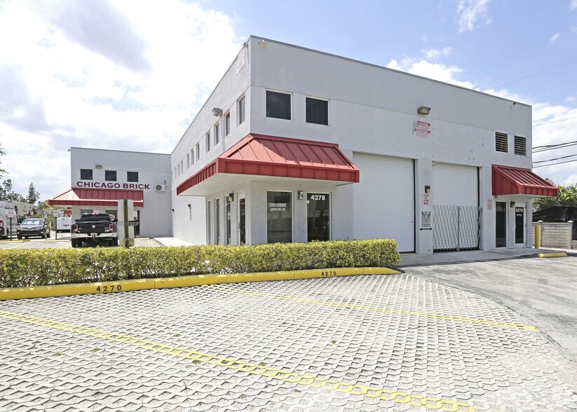 More Photos Of 7121 SW 43rd St, Miami Warehouse For Lease