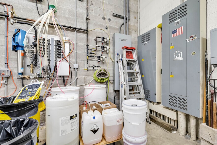 More Photos Of 732 Corylus Dr, Pataskala Carwash For Sale