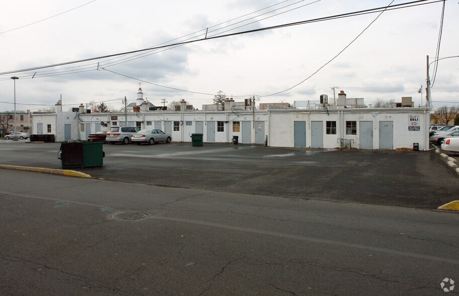 More Photos Of 525-539 N York Rd, Warminster Unknown For Lease
