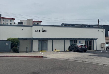 More Photos Of 5252-5258 Kearny Villa Way, San Diego Light Manufacturing For Lease