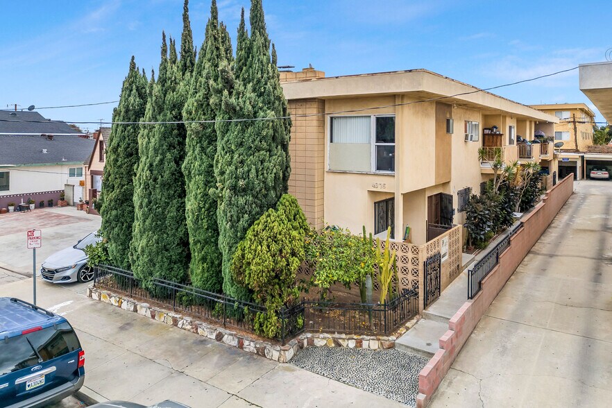 Primary Photo Of 4376 W 134th St, Hawthorne Apartments For Sale