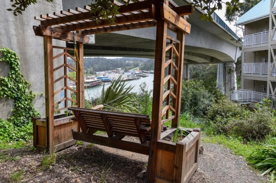 More Photos Of 1005 S Main St, Fort Bragg Hotel For Sale