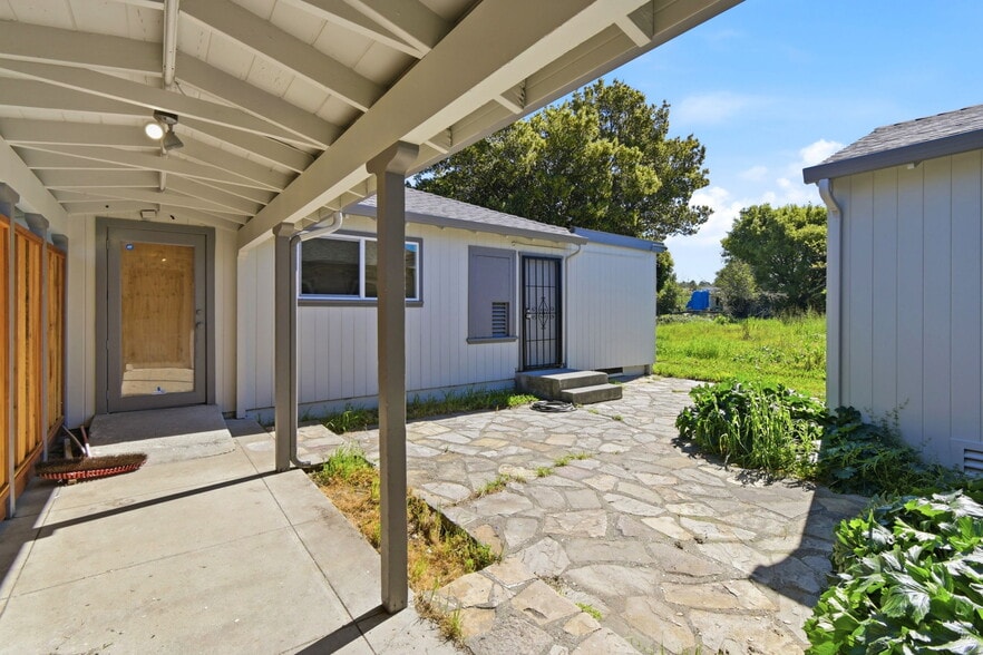 More Photos Of 2417 Springs Rd, Vallejo Daycare Center For Lease