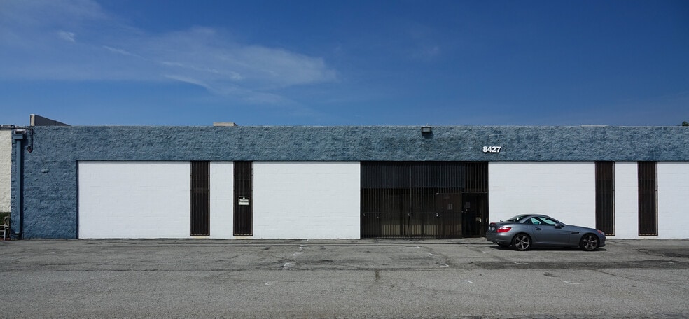 More Photos Of 8411-8421 Canoga Ave, Canoga Park Unknown For Lease