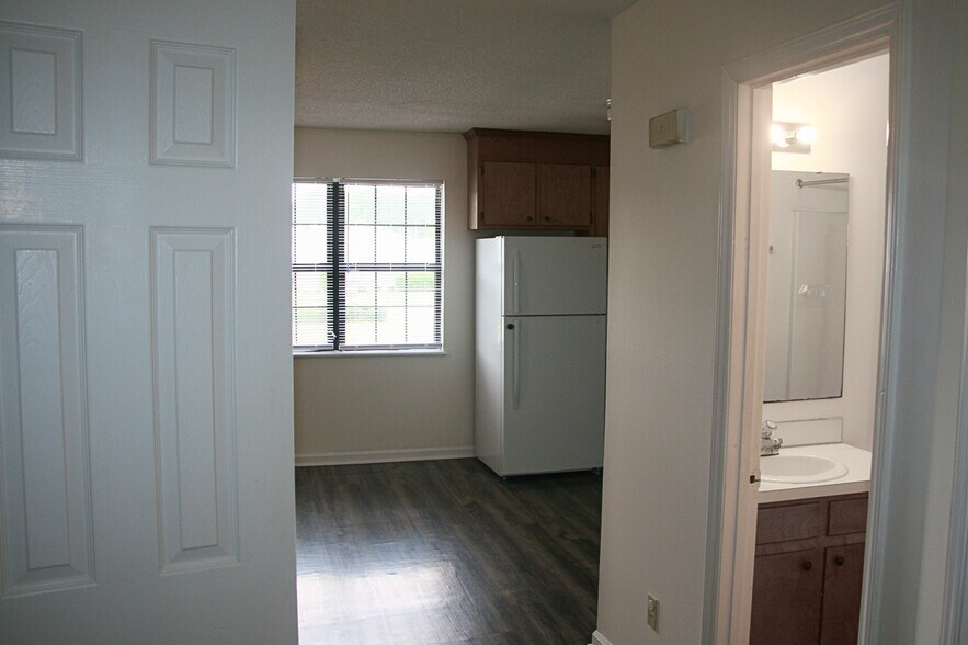 More Photos Of 901 Corona Dr, Orangeburg Apartments For Sale
