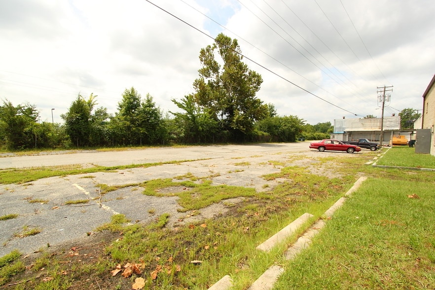 More Photos Of 4030 Seaguard Ave, Portsmouth Warehouse For Lease