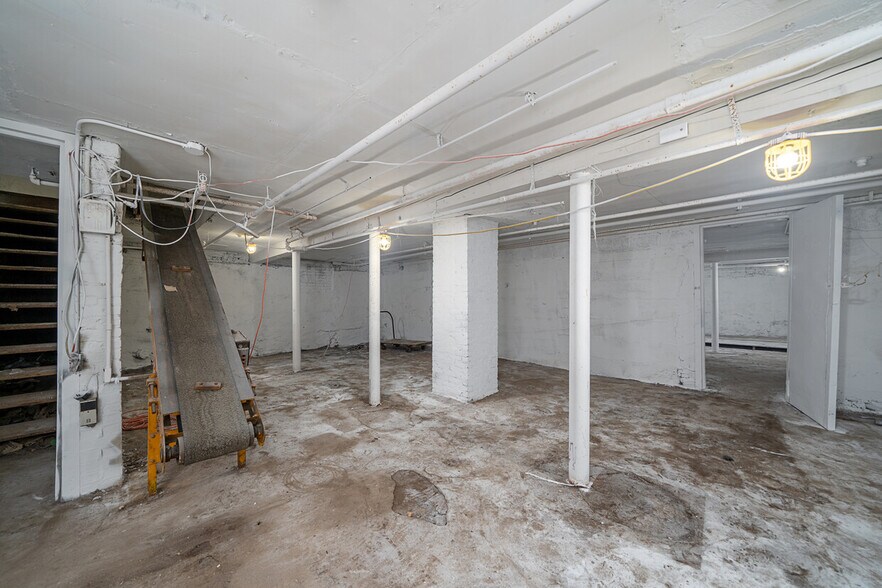 More Photos Of 189 Monroe St, Passaic Warehouse For Sale