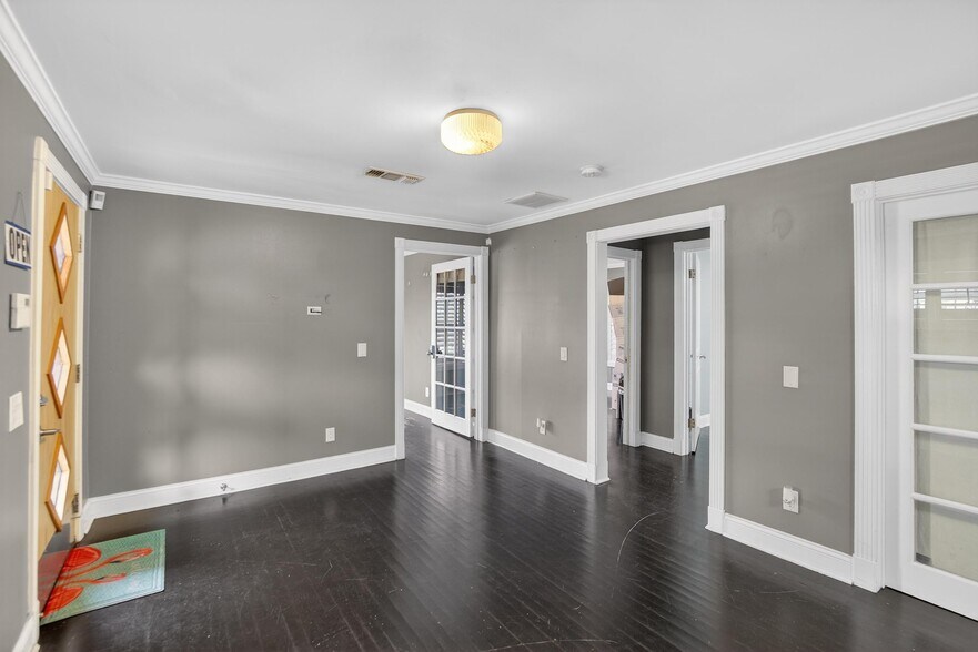 More Photos Of 1305 N Armenia Ave, Tampa Office Residential For Sale