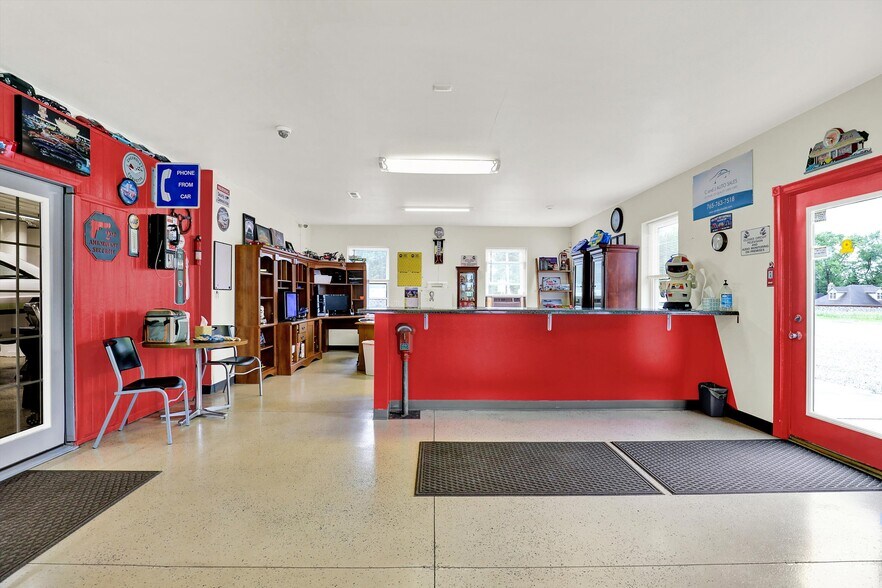 More Photos Of 308 N Morrison St, Morristown Industrial For Sale