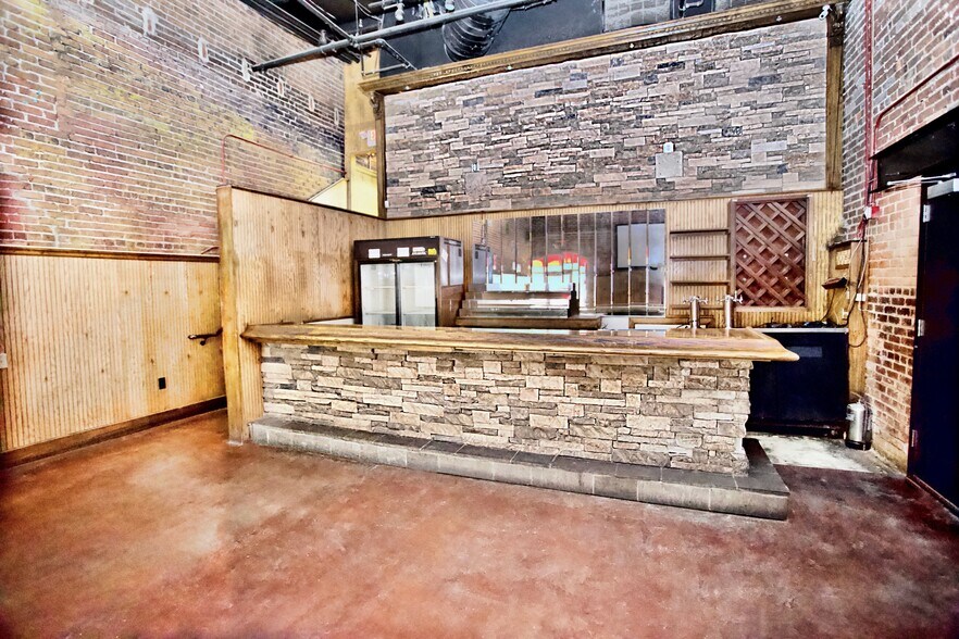 More Photos Of 198 Ezell St, Spartanburg Restaurant For Lease