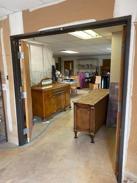 More Photos Of 6701 NW 178th St, Edmond Flex For Sale