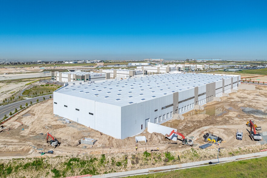 More Photos Of Paseo De La Fuente, San Diego Unknown For Lease