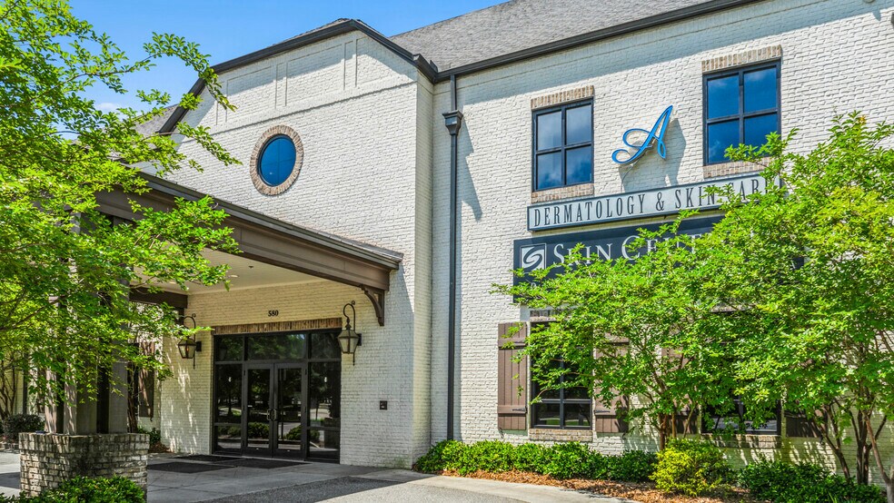 More Photos Of 580 Providence Park Dr E, Mobile Medical For Sale