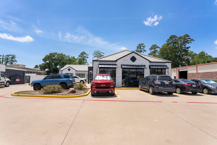 More Photos Of 26211 I-45, Spring Office For Lease