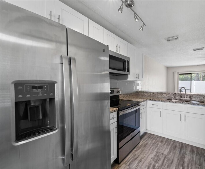 More Photos Of 480 Reed Canal Rd, South Daytona Apartments For Sale