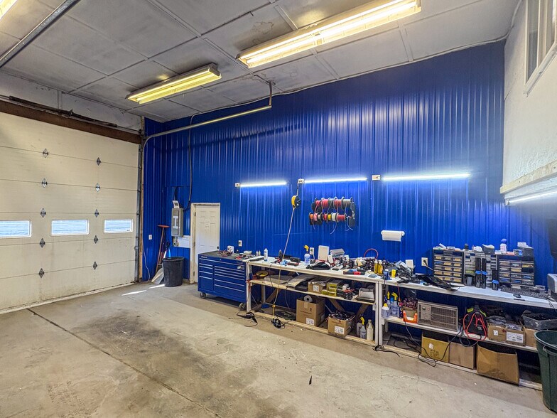 More Photos Of 3867 Seneca Tpke, Canastota Warehouse For Sale