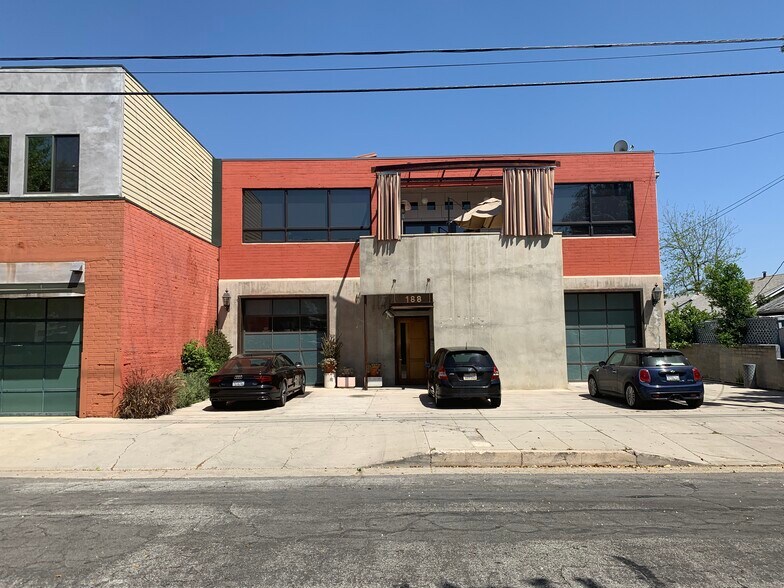 Primary Photo Of 188 N Holliston Ave, Pasadena Showroom For Sale