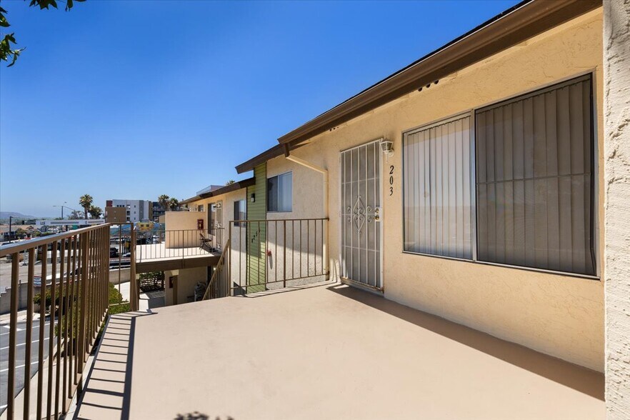 More Photos Of 4250 Beyer Blvd, San Ysidro Apartments For Sale