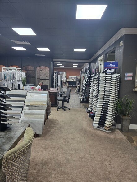 More Photos Of 1915 N Brazosport, Freeport Service For Sale