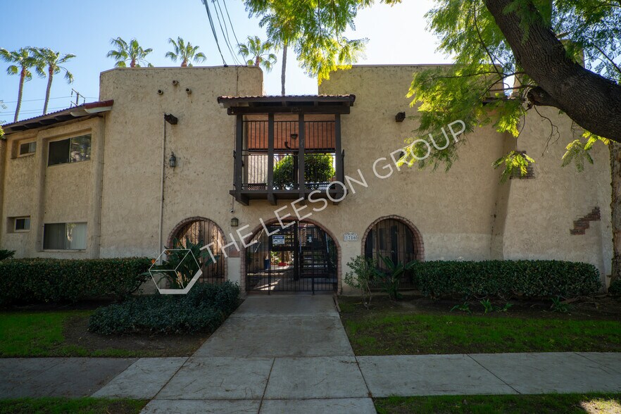 More Photos Of 1776 W Glencrest Ave, Anaheim Apartments For Sale