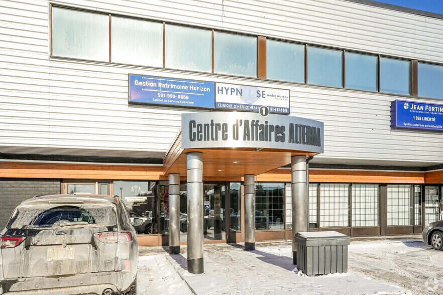More Photos Of 4600 Boul Henri-Bourassa, Québec Office For Lease
