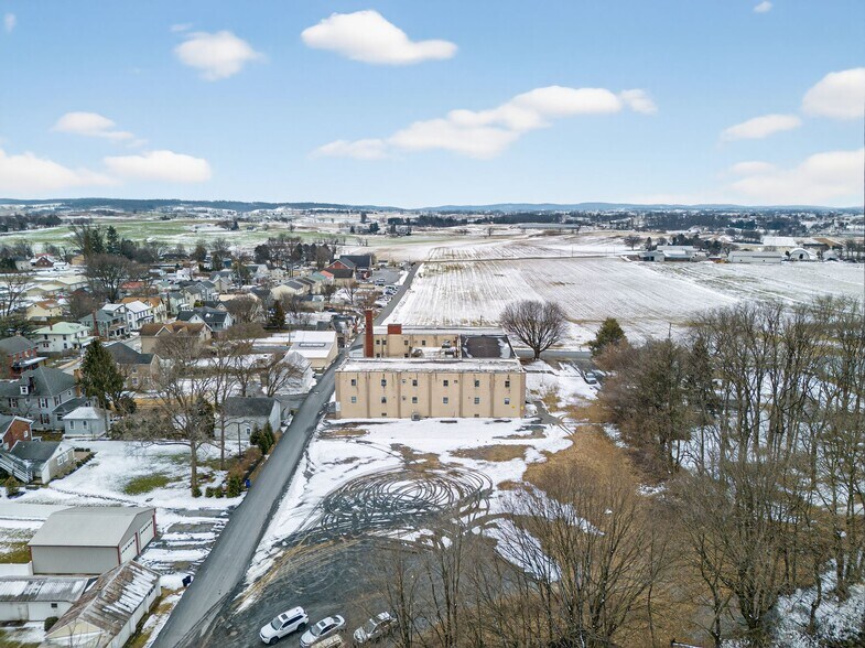 More Photos Of 25 Willow st, Richland Warehouse For Sale