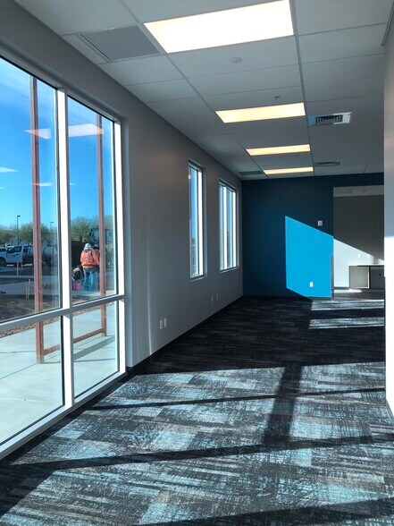 More Photos Of 5649 S Avery Cir, Mesa Airplane Hangar For Sale