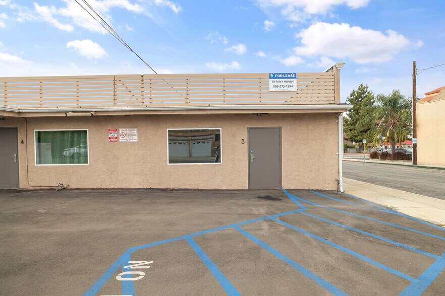 More Photos Of 1001-1003 E La Habra Blvd, La Habra Storefront For Lease