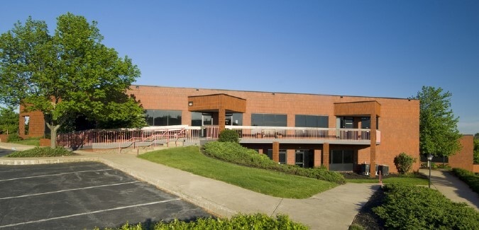 More Photos Of 1860 Charter Ln, Lancaster Office For Lease